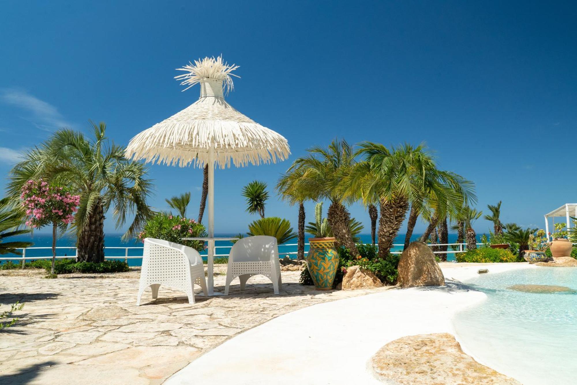 Casa Vacanze Verdemare Con Piscina 리베라 외부 사진