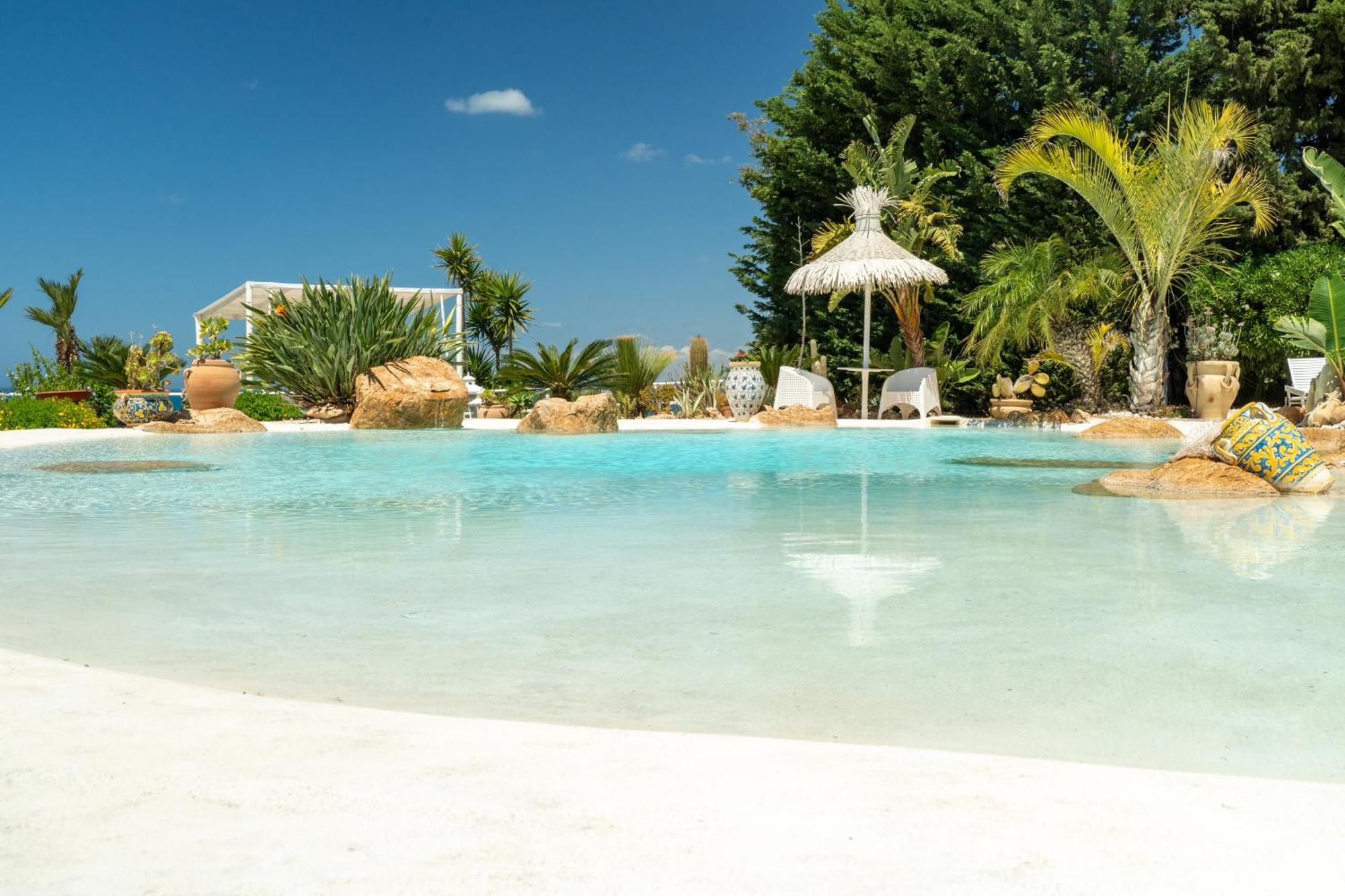 Casa Vacanze Verdemare Con Piscina 리베라 외부 사진
